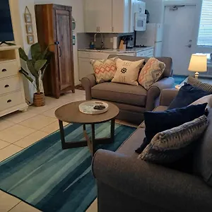  Apartment Direct Ocean Front View 1 Bedroom Open Pool Ocean J